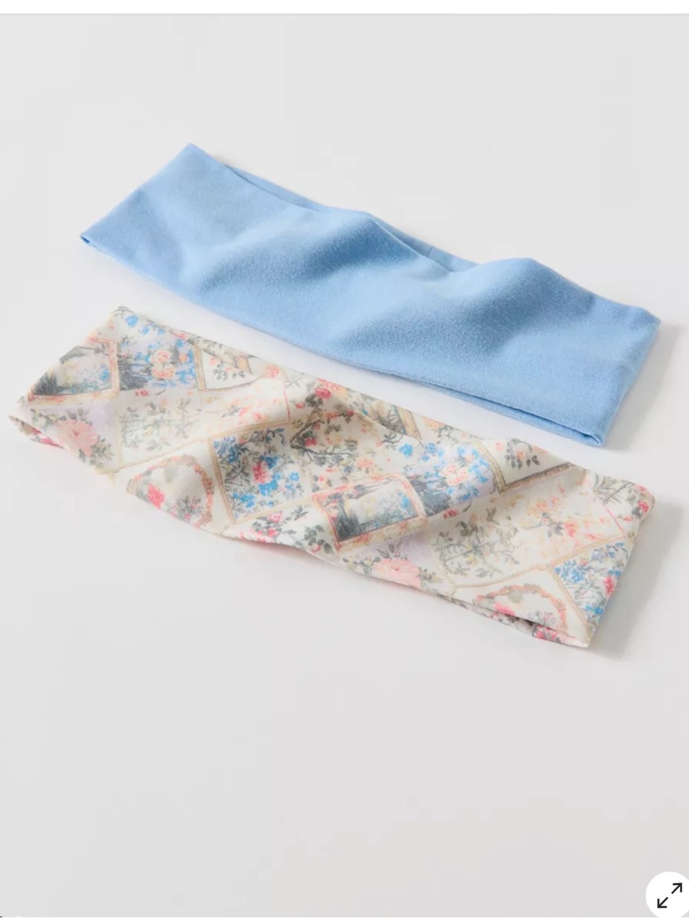 UO soft and stretchy wide headband set